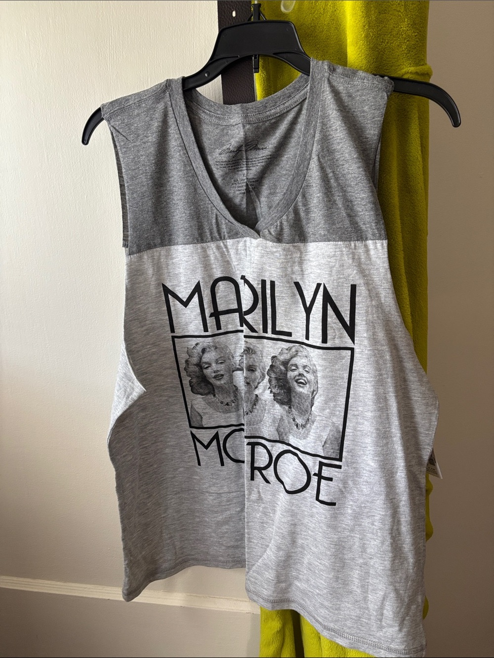 Marilyn Monroe Two-Tone Gray Graphic Muscle Tee